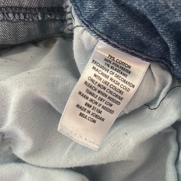 New Directions Plus Size 16 Girlfriend Jeans Stretch Embroidered Crop Ankle EUC - Picture 9 of 16